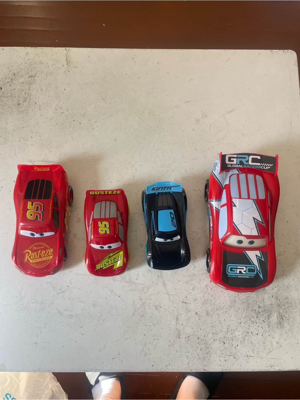 Disney Red & Black Lightning McQueen and Racer Toy Car Set - Pack of 4 - Picture 2 of 9
